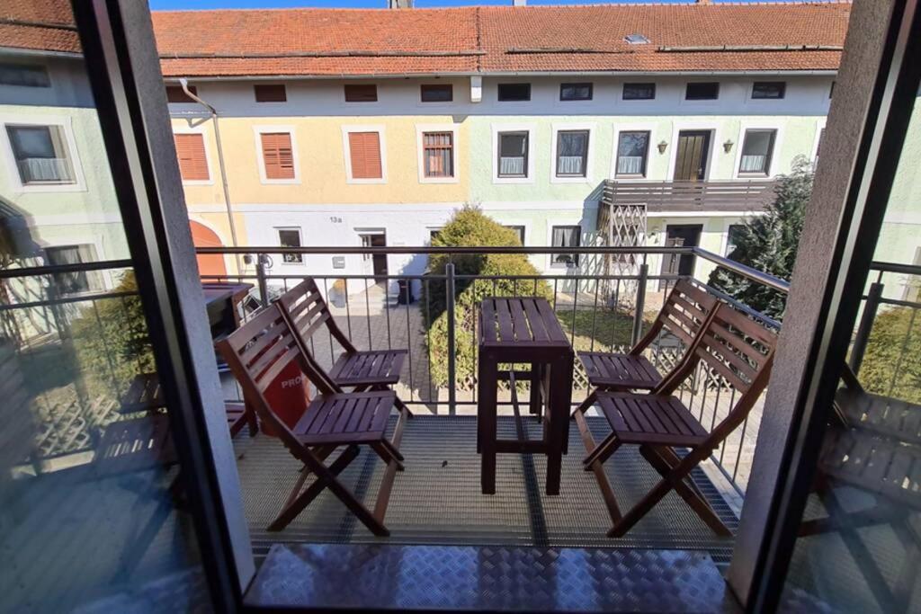 Chaletwohnung Vor Den Toren Des Chiemgaus Tacherting Esterno foto
